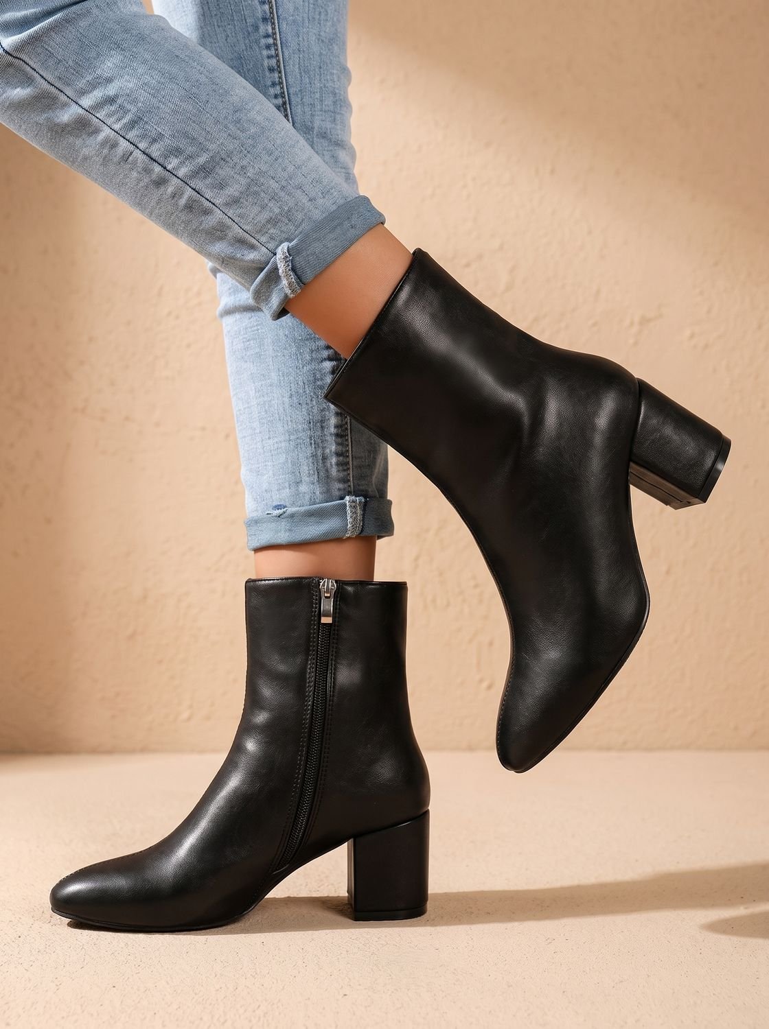 Women's Pointed Toe Ankle Boots, Block Heel Side Zip Booties
